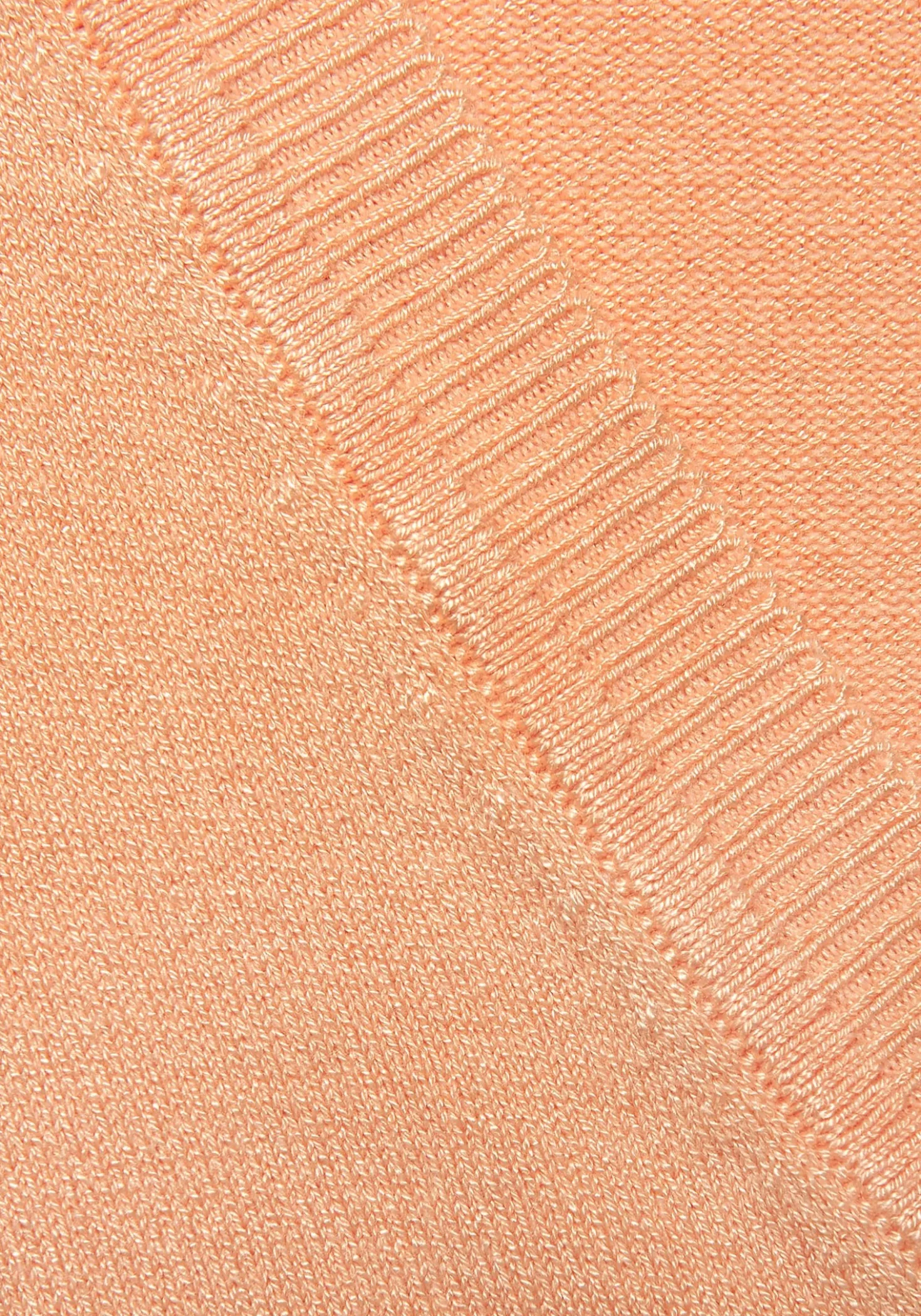 V-Ausschnitt-Pullover