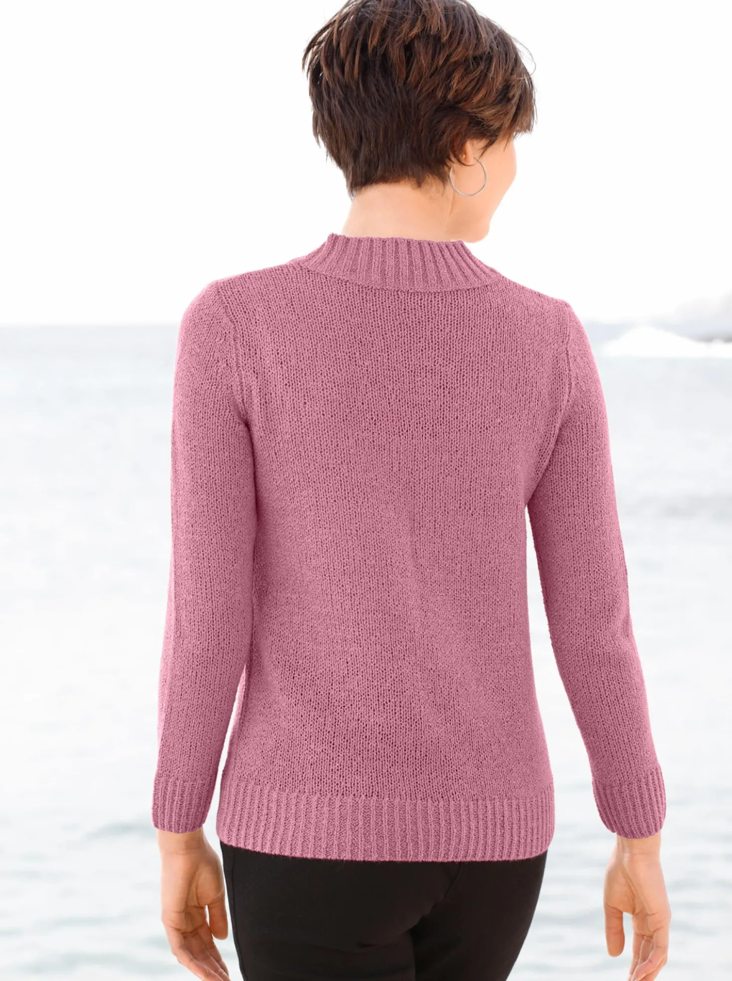 V-Ausschnitt-Pullover in Bouclé-Qualität