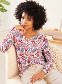 V-Ausschnitt-Pullover mit Allover-Druck