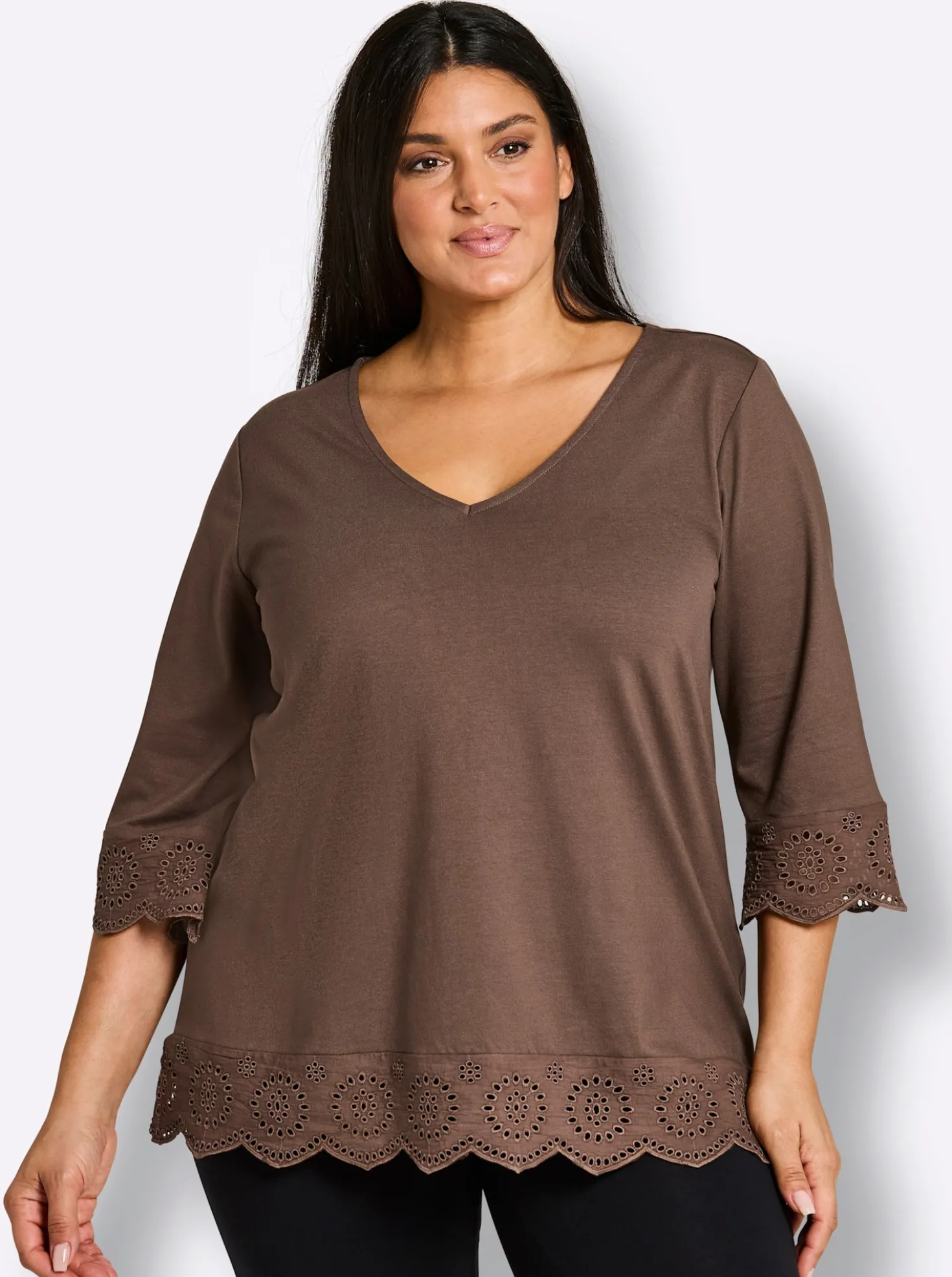 V-Shirt mit Lochstickerei-Volants