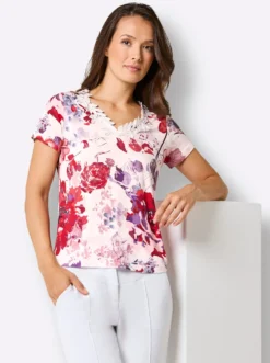 V-Shirt mit Spitzenband am Ausschnitt