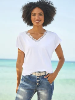 V-Shirt mit Spitzenbesatz
