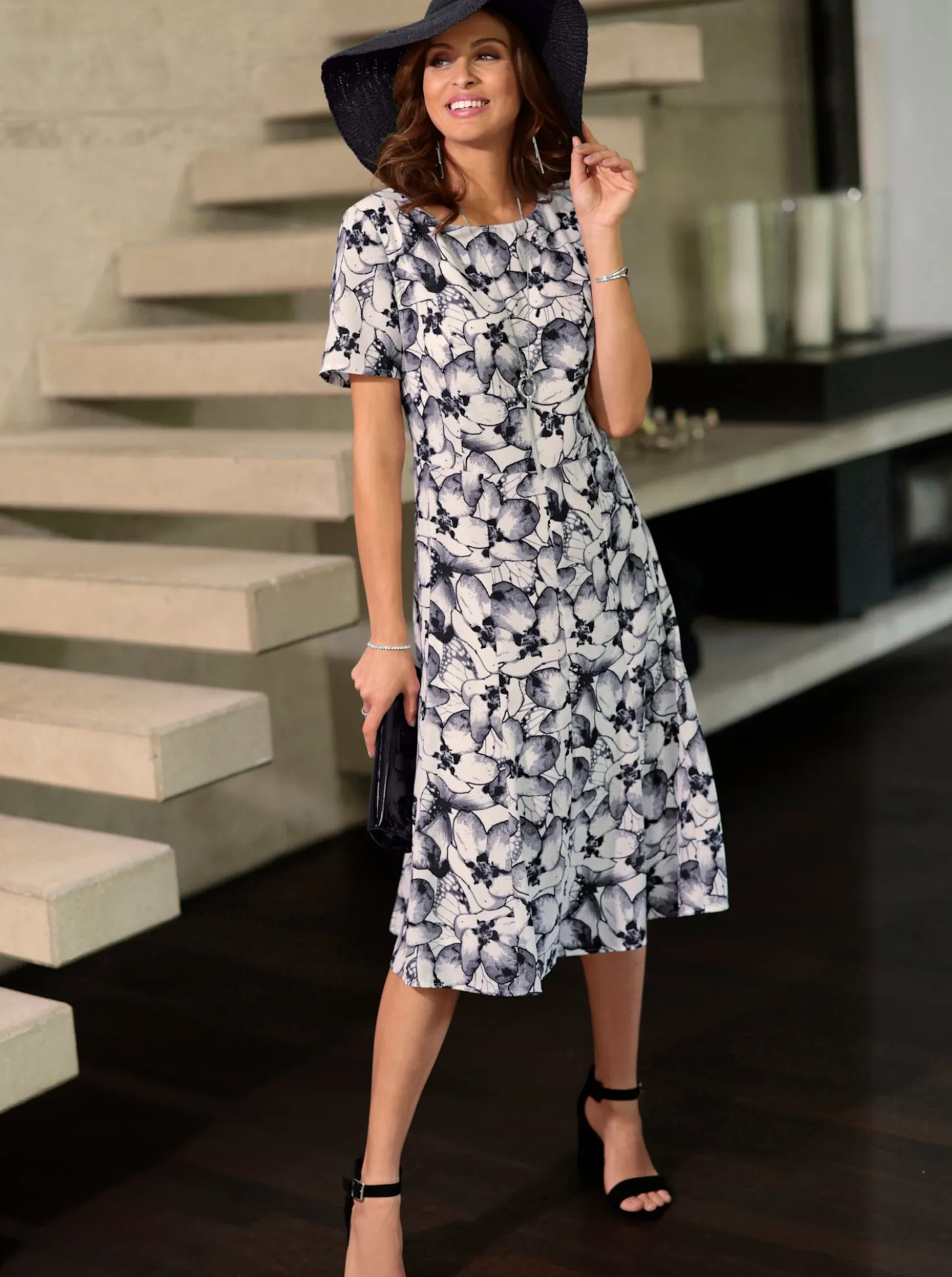 Webkleid in Bahnenform
