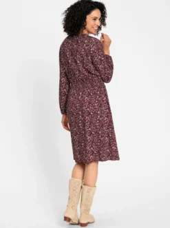 Webkleid mit Smok-Einsatz