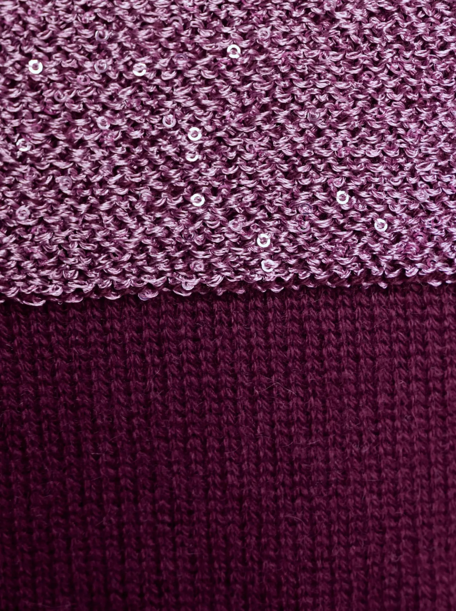 Wollpullover mit Paillettengarn