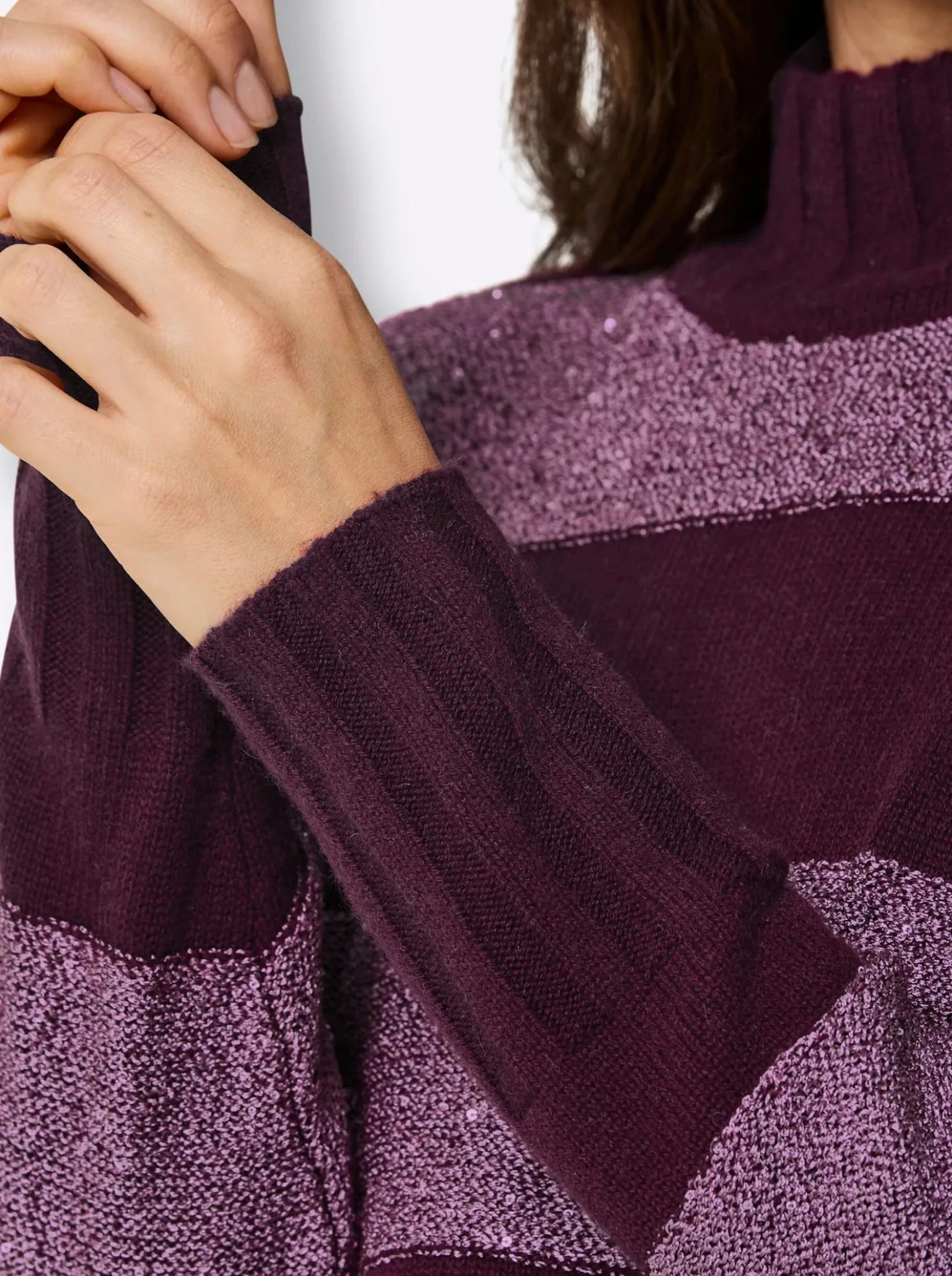 Wollpullover mit Paillettengarn